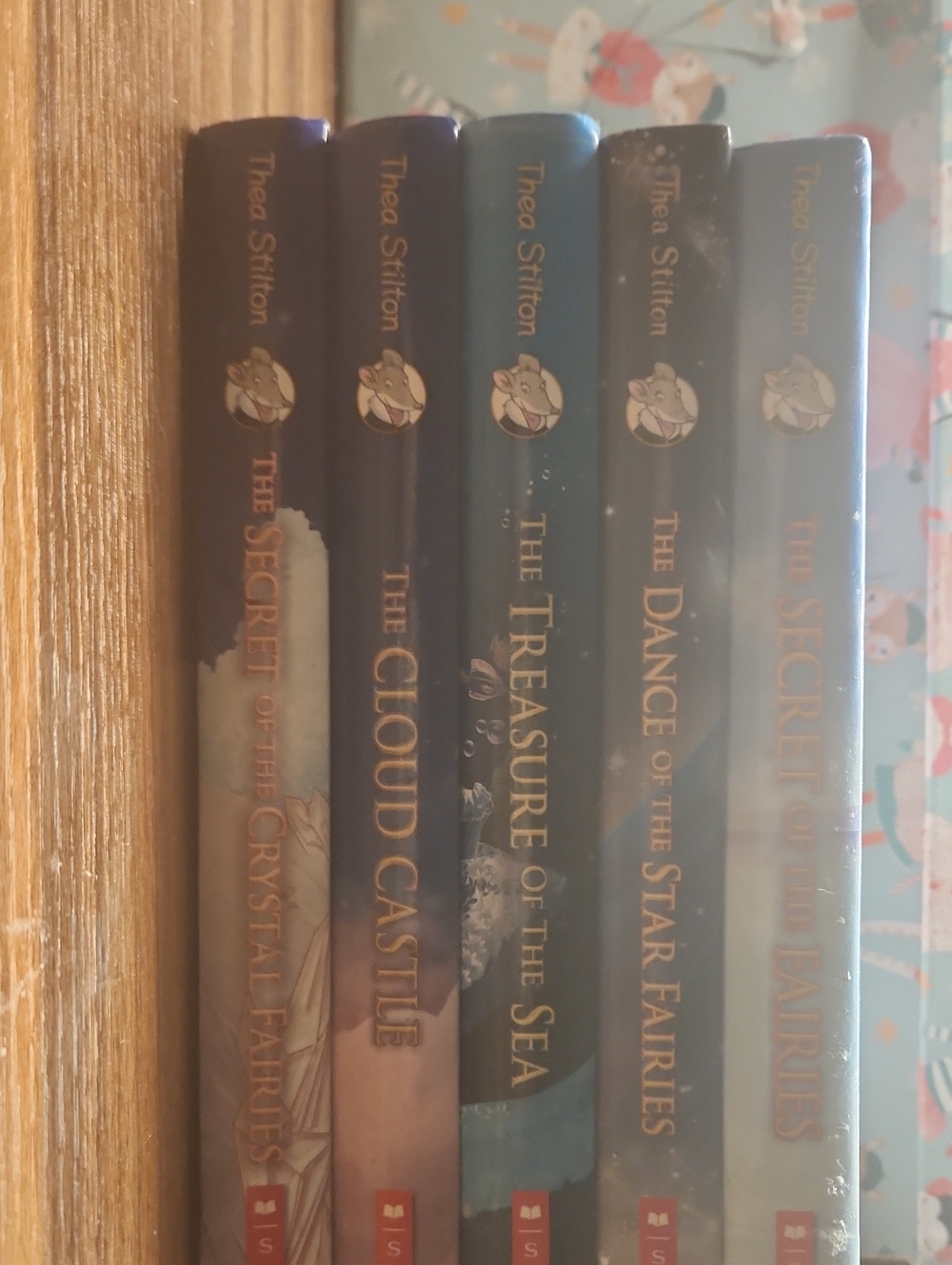 Thea Stilton 5 Book Set